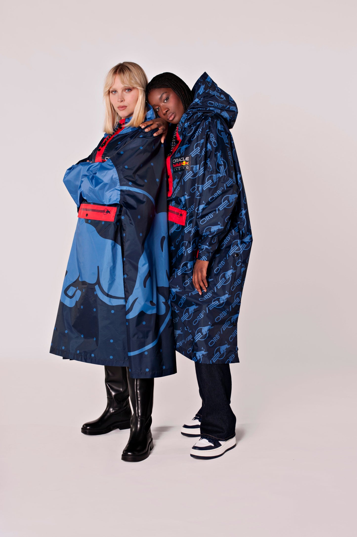 Oracle Red Bull Racing "Team Crest" - Rain Poncho