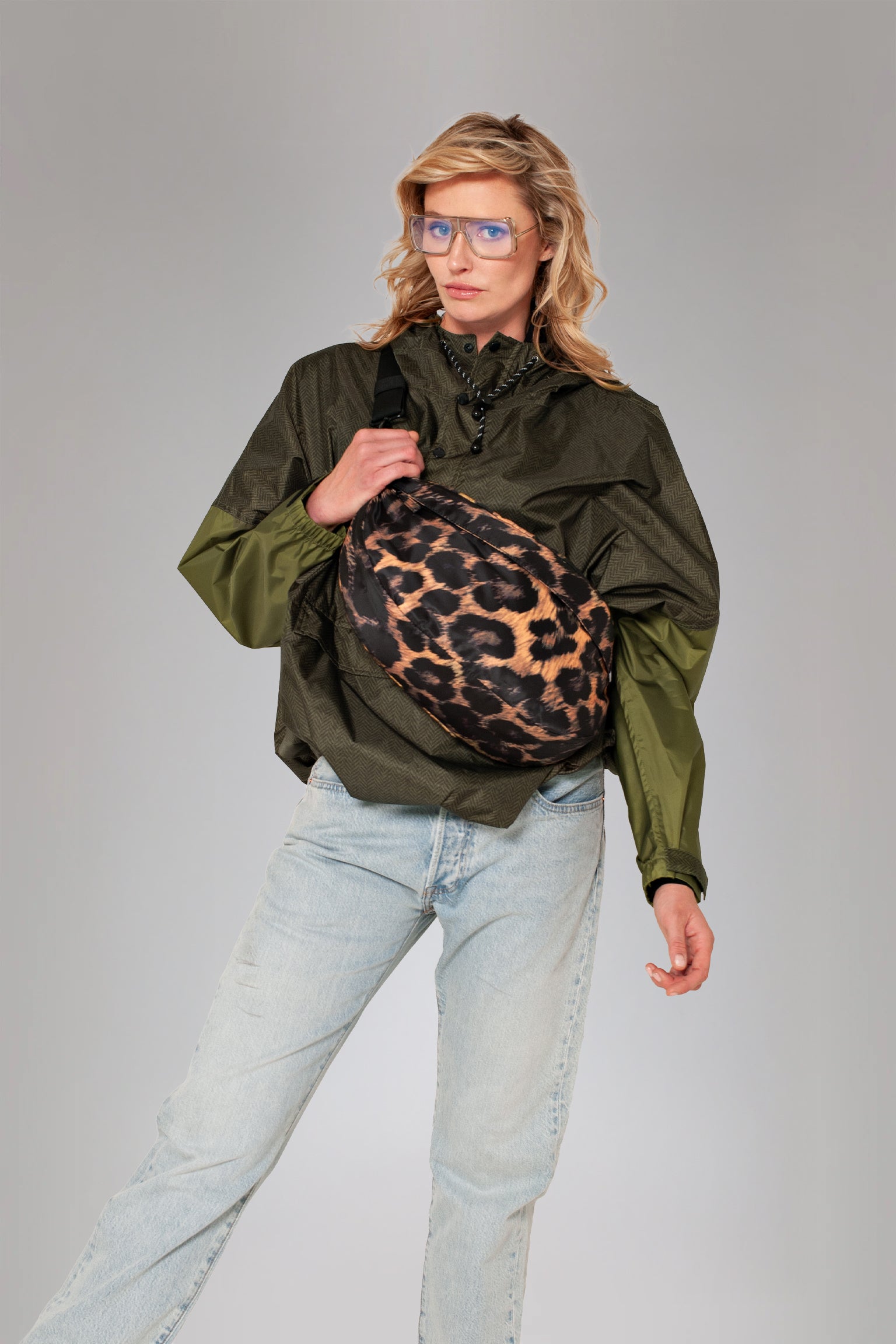 Image of Dark Leopard - Crossbody Bag