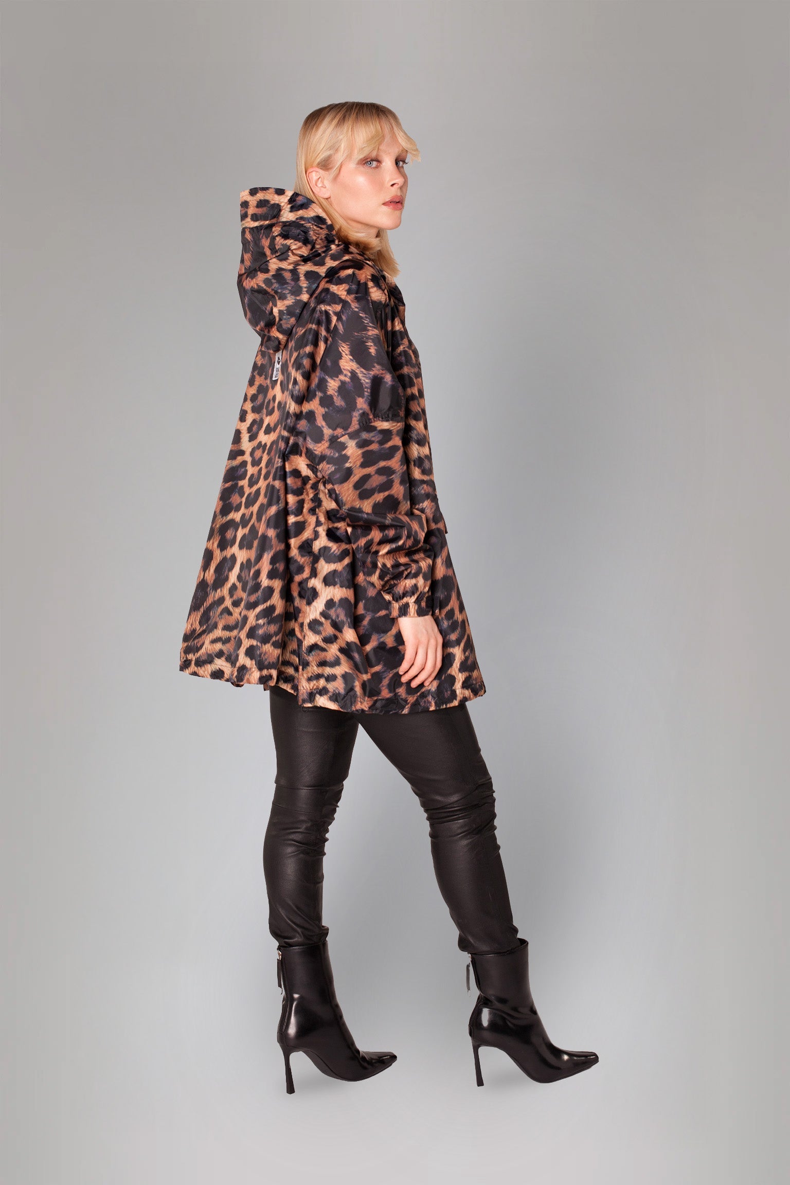 Image of Dark Leopard - Anorak